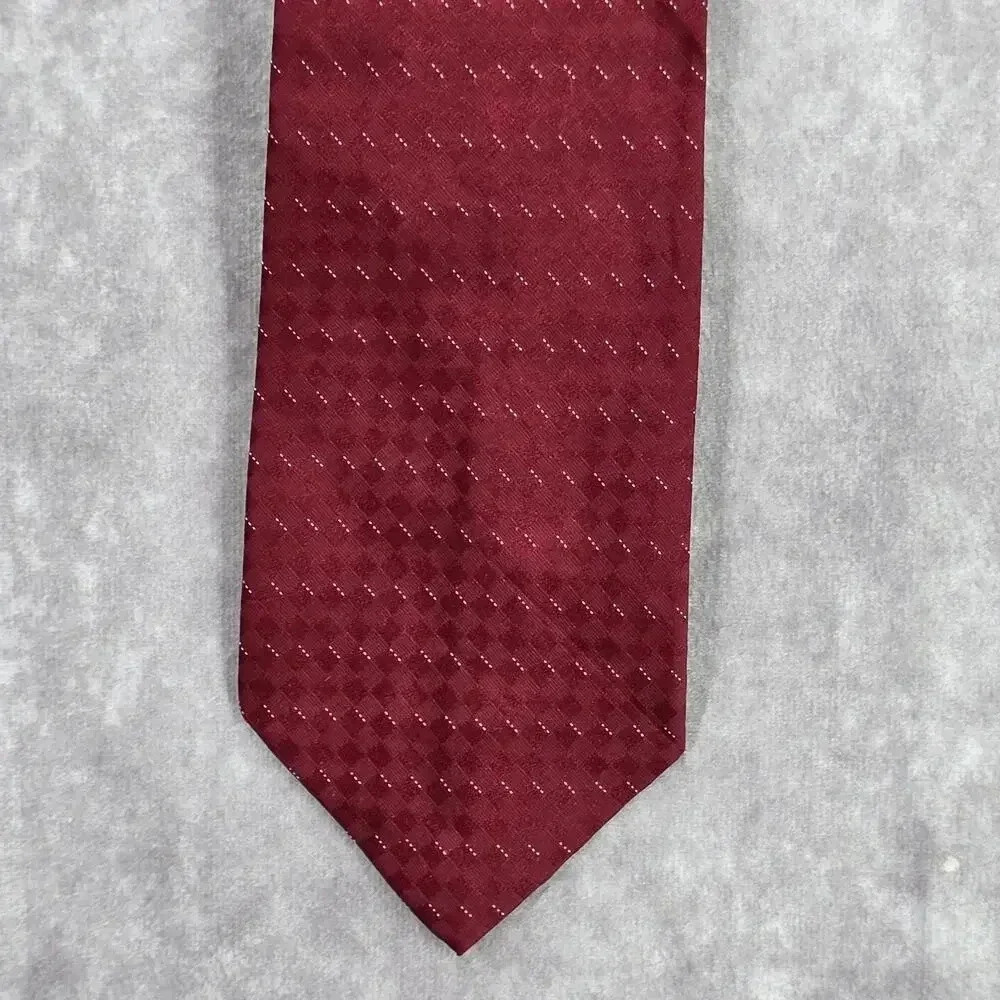 Calvin‎ Klein Red Diamon Geometric Dot 100% Silk Men's Neck Tie NWOT
